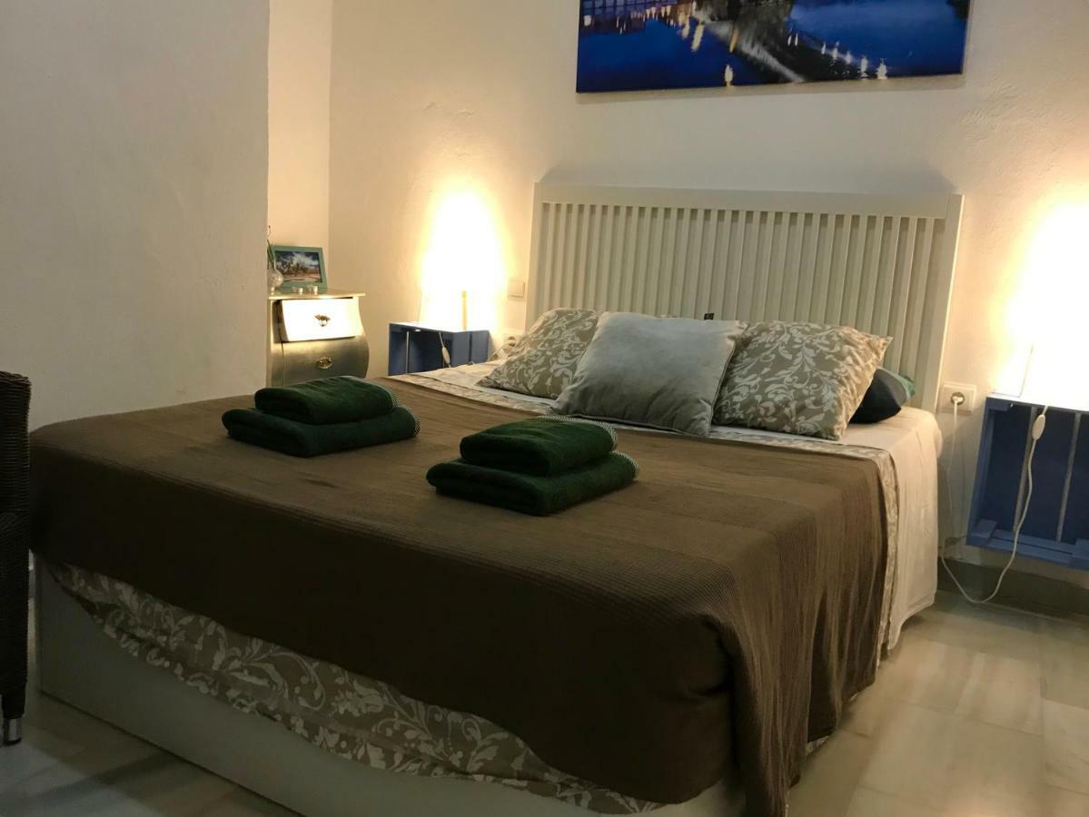 Appartement Santas Patronas Street Center